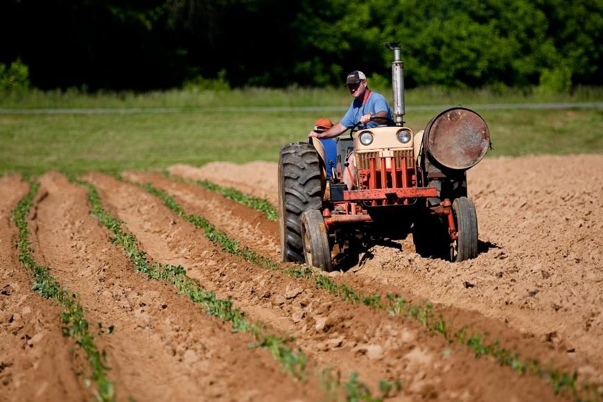 Forma&ccedil;&atilde;o obrigat&oacute;ria para condutores de tratores agr&iacute;colas a partir do m&ecirc;s de agosto
